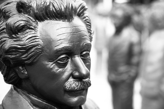 アインシュタインは本当に 複利は人類最大の発明 と言ったのか 商社のゲーム